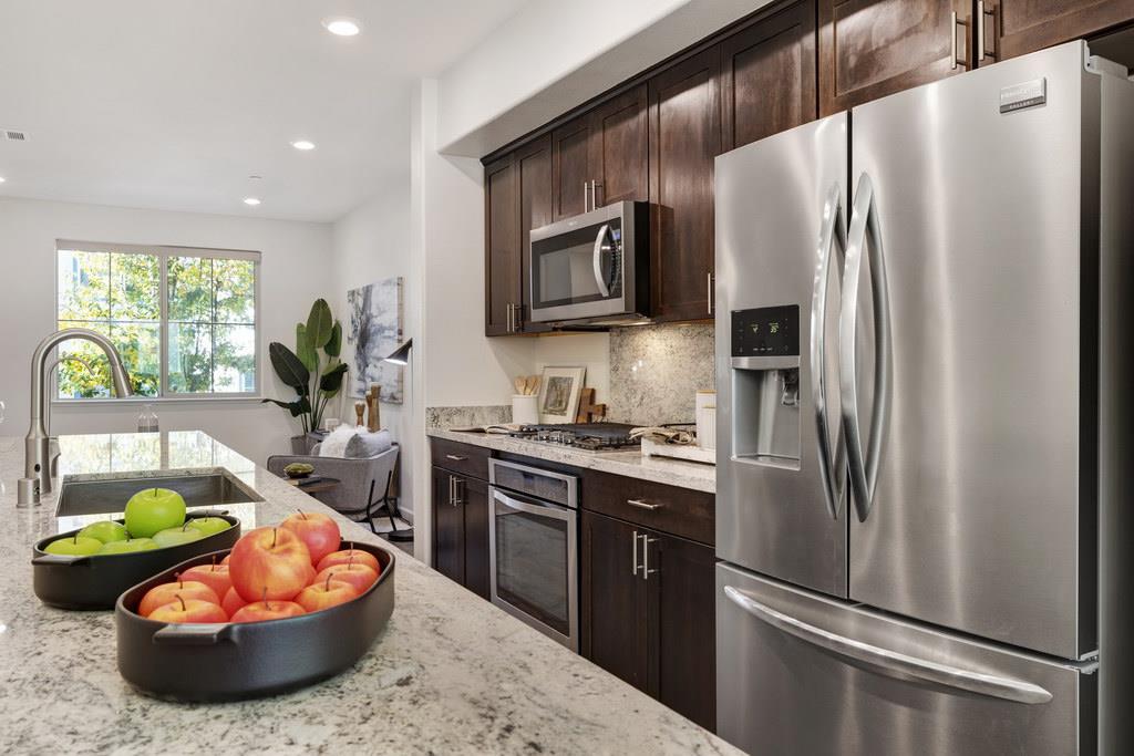 186 William Manly ST 5