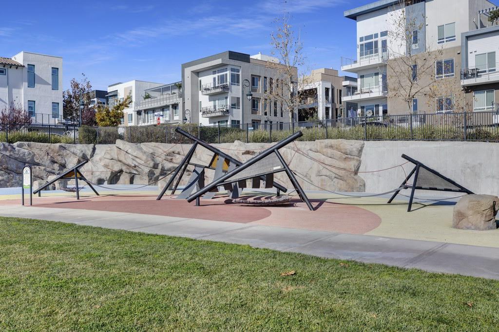 186 William Manly ST 5