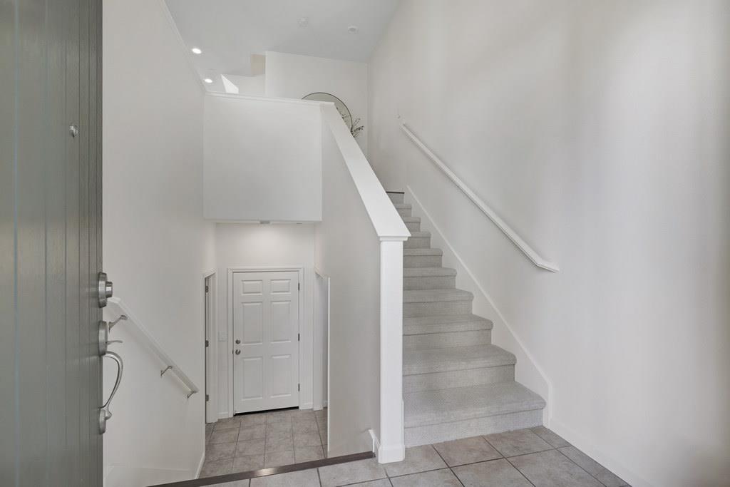 186 William Manly ST 5