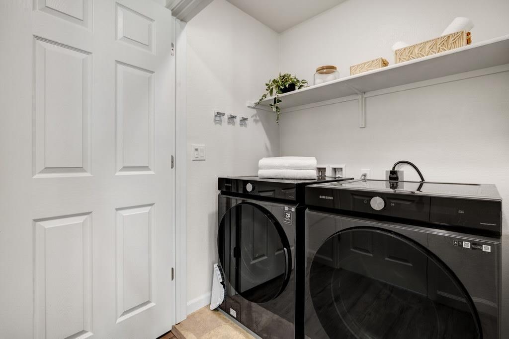 186 William Manly ST 5