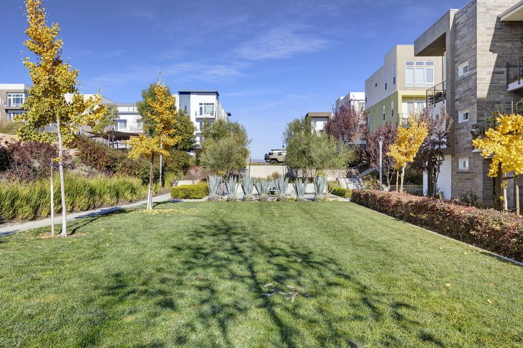 186 William Manly ST 5