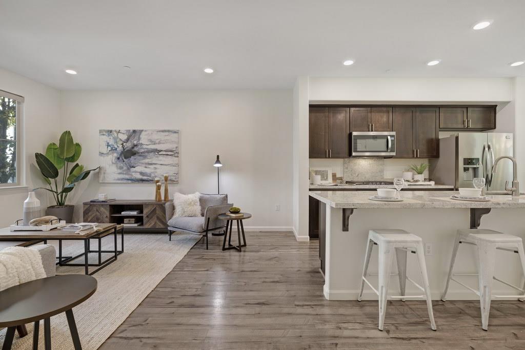 186 William Manly ST 5