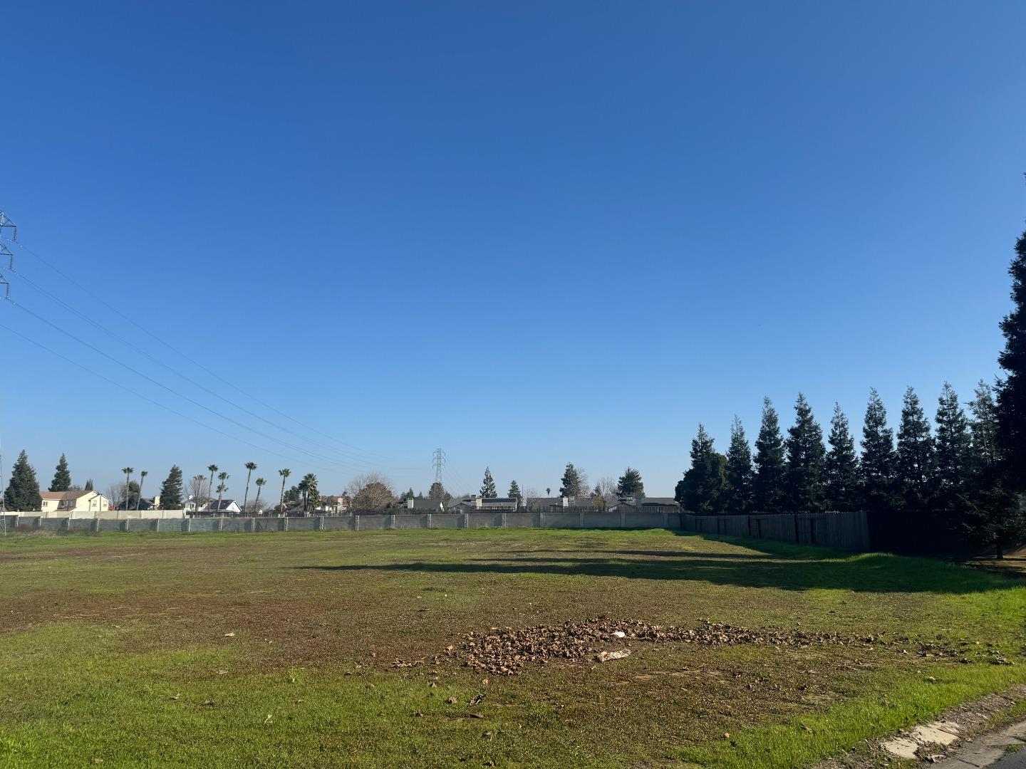 3196 Heather Glen LN