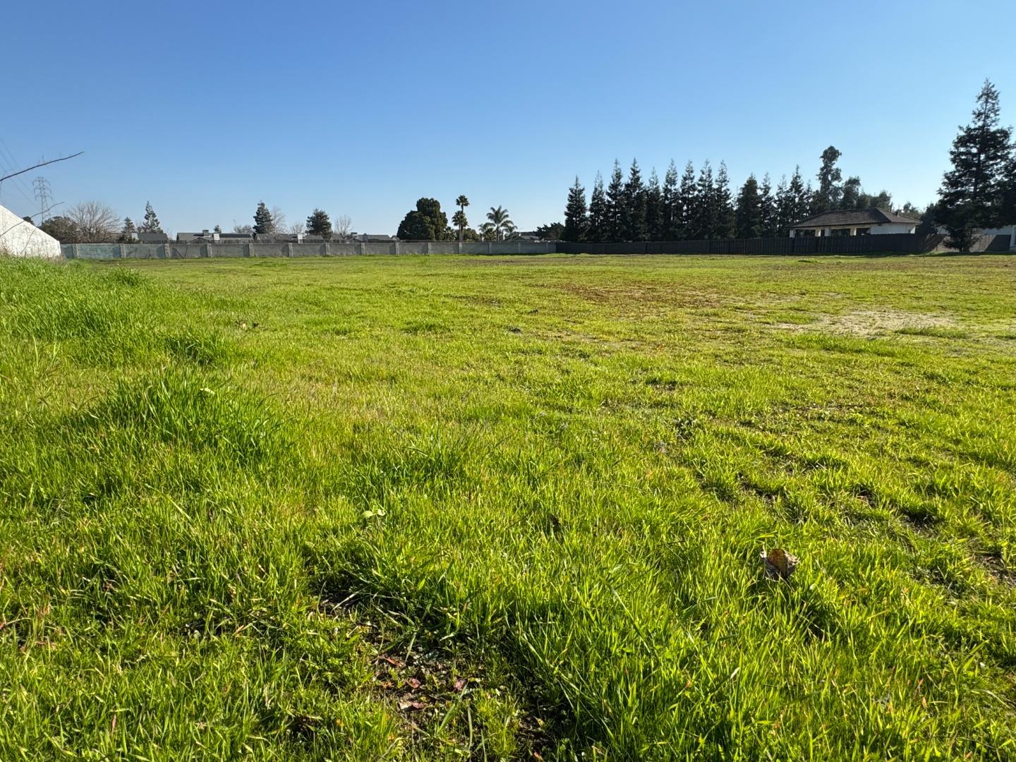 3196 Heather Glen LN