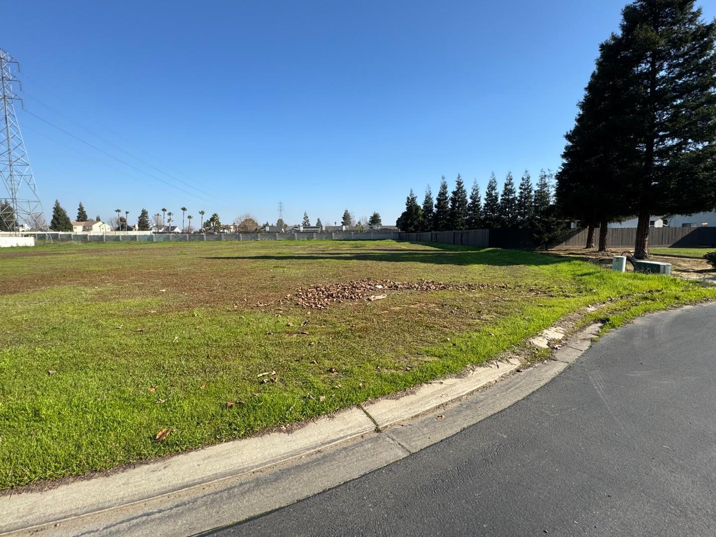 3196 Heather Glen LN