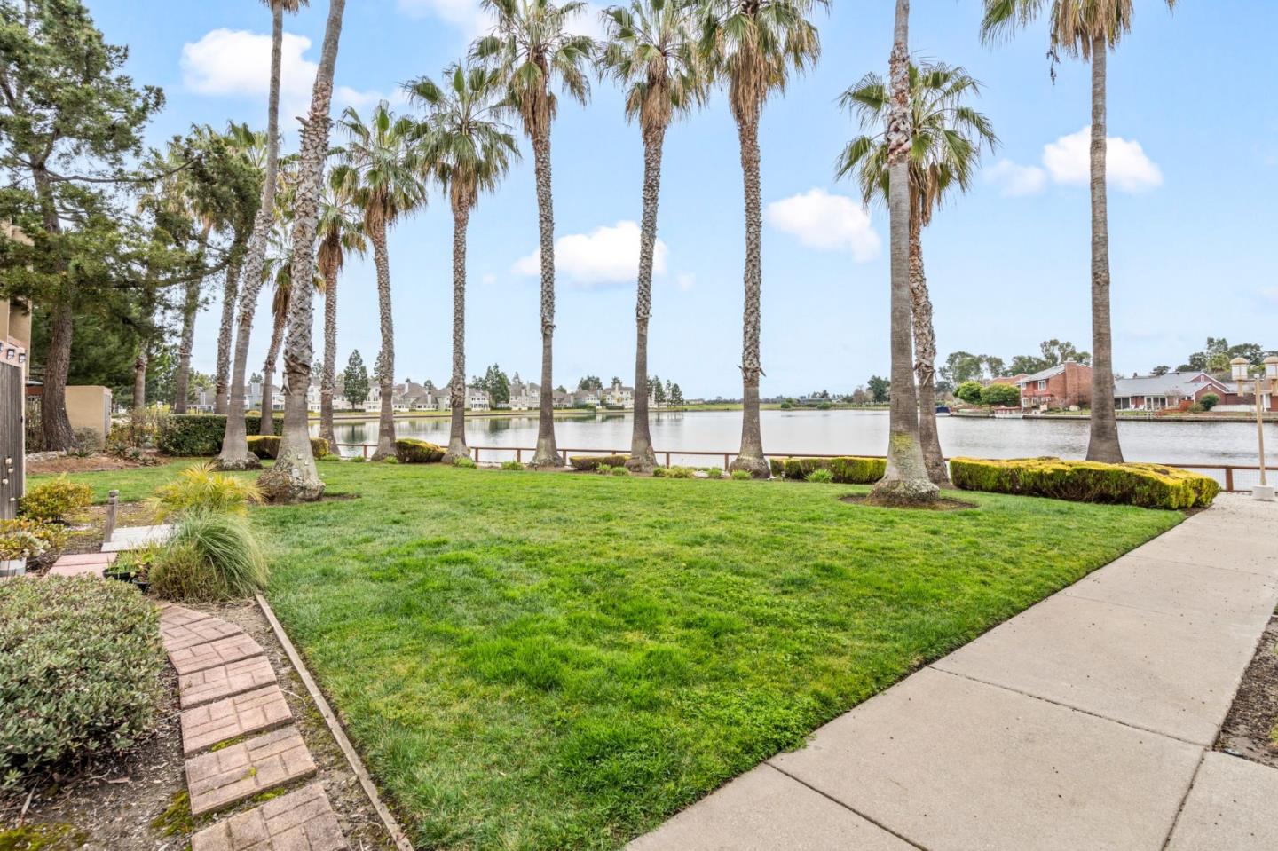 922 Beach Park BLVD 29