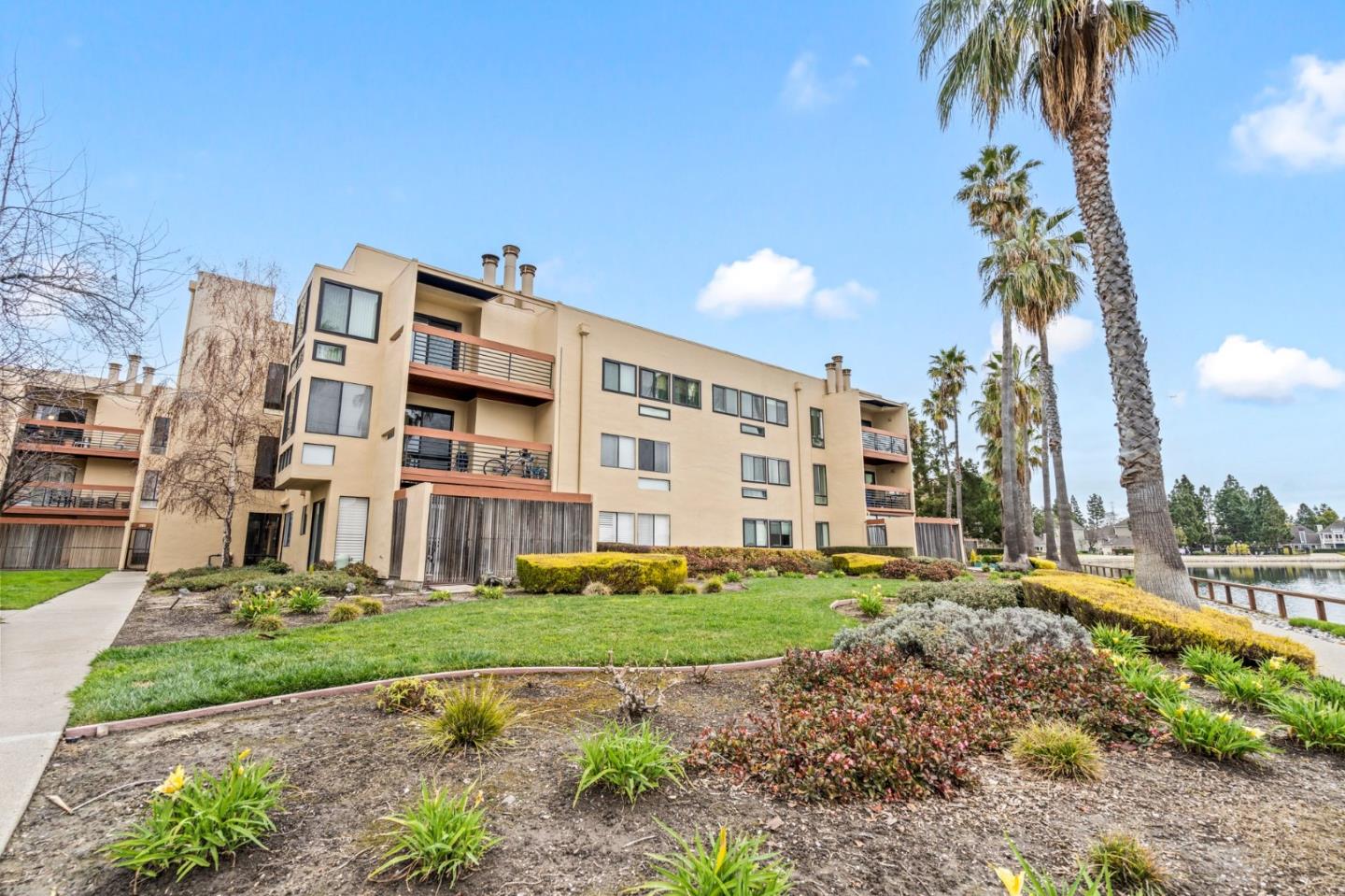 922 Beach Park BLVD 29