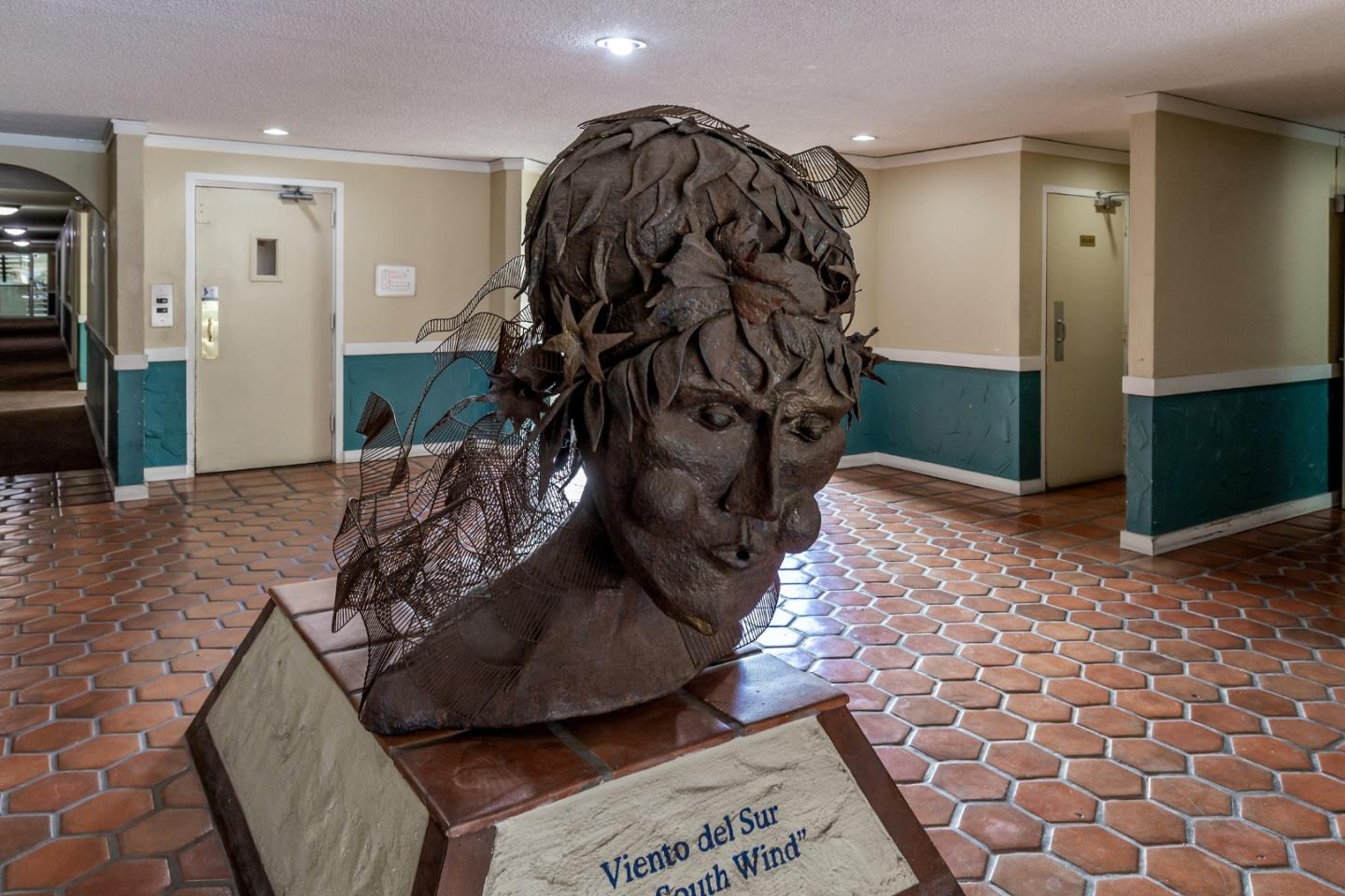 1730 Halford AVE 250