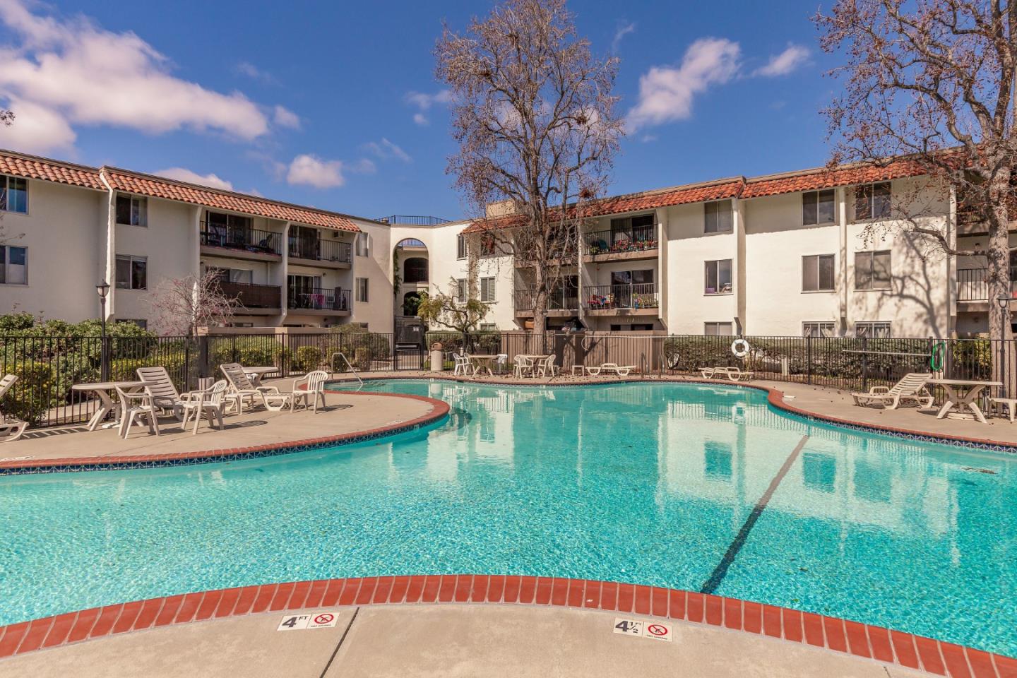 1730 Halford AVE 250