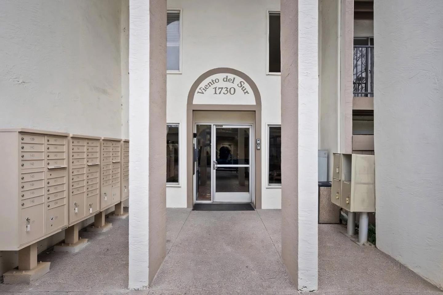 1730 Halford AVE 250