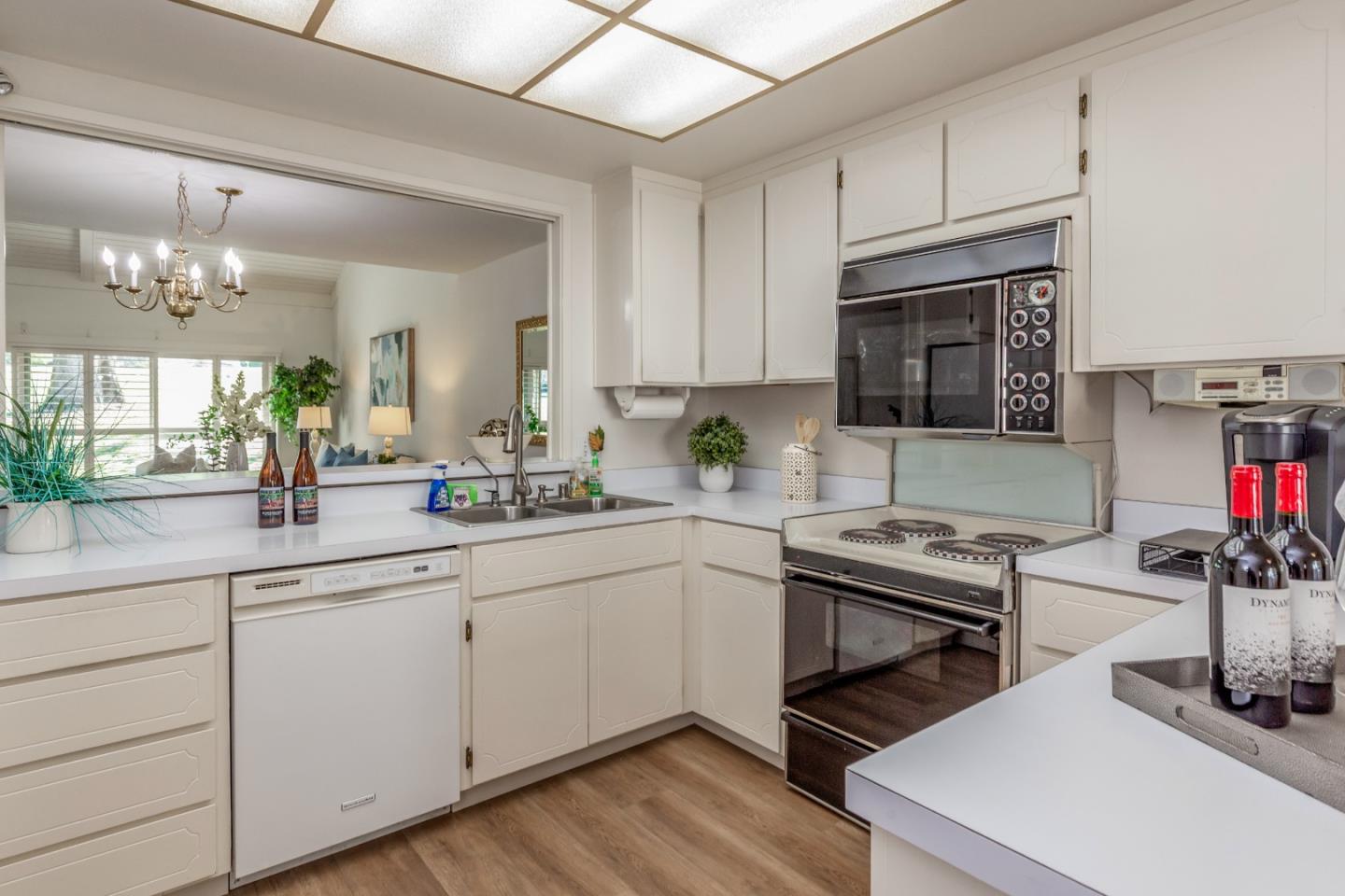 6232 Gerdts DR