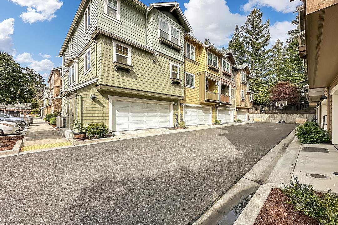 237 Bluebonnet LN 504