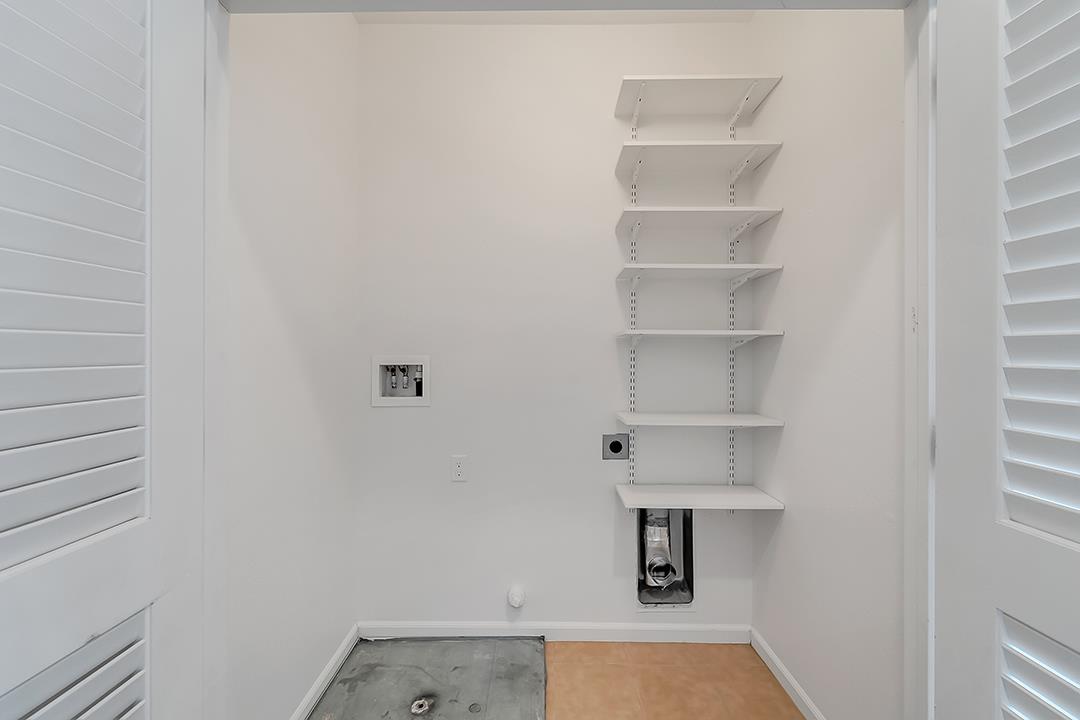 237 Bluebonnet LN 504