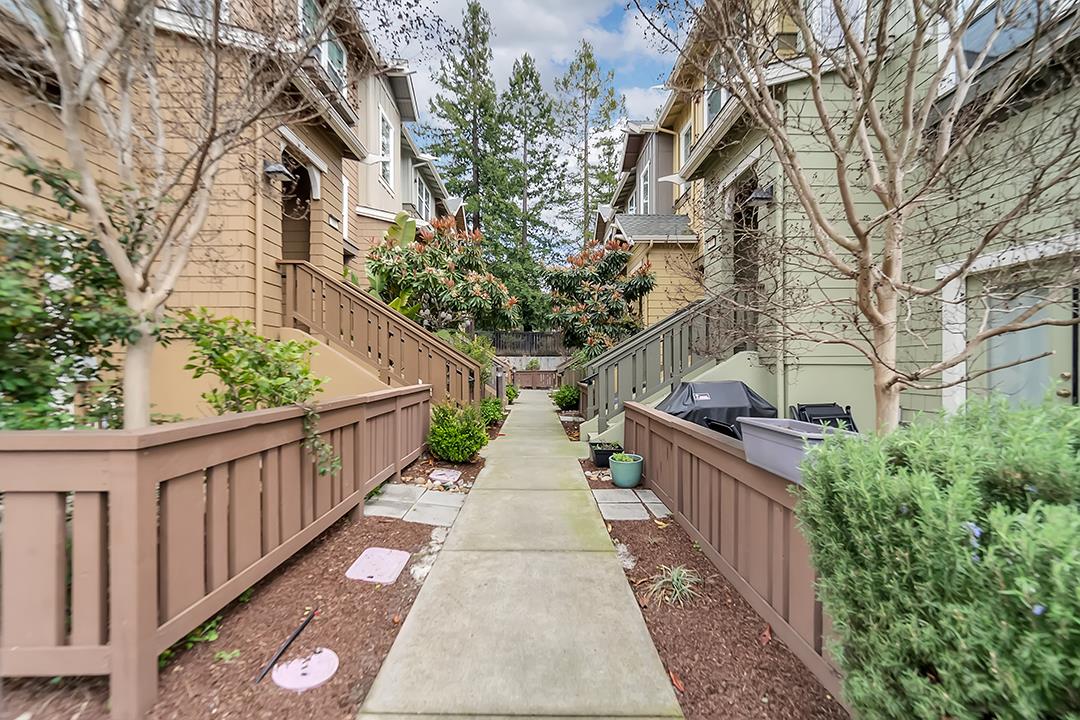 237 Bluebonnet LN 504