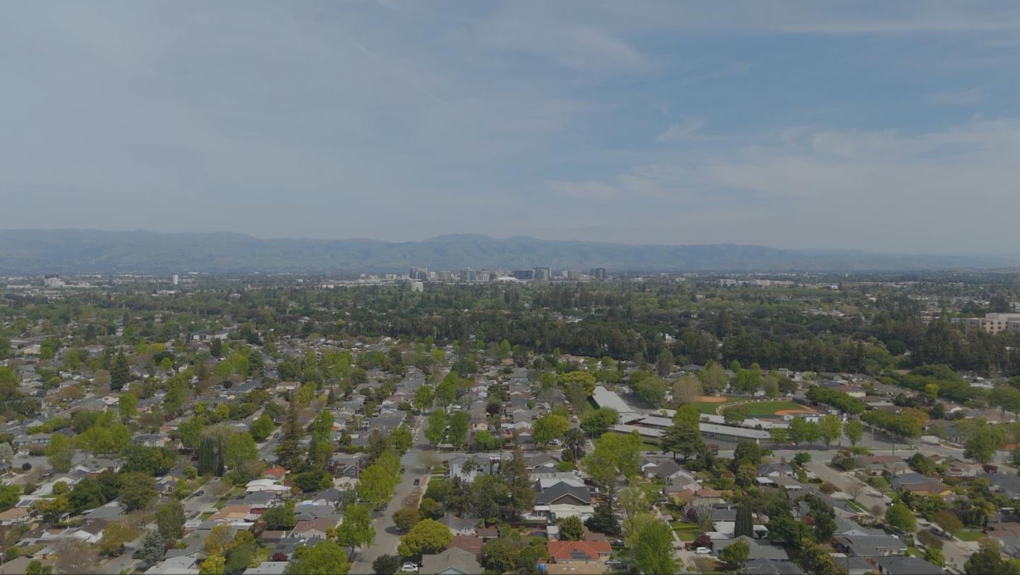 2440 Walnut Grove AVE