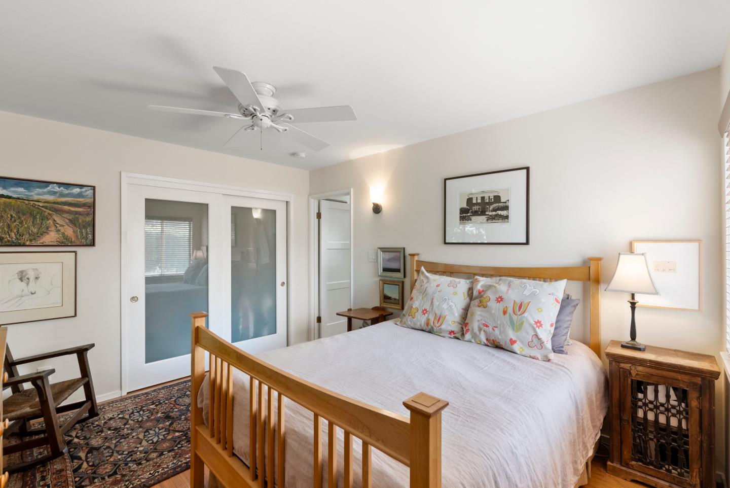 2440 Walnut Grove AVE