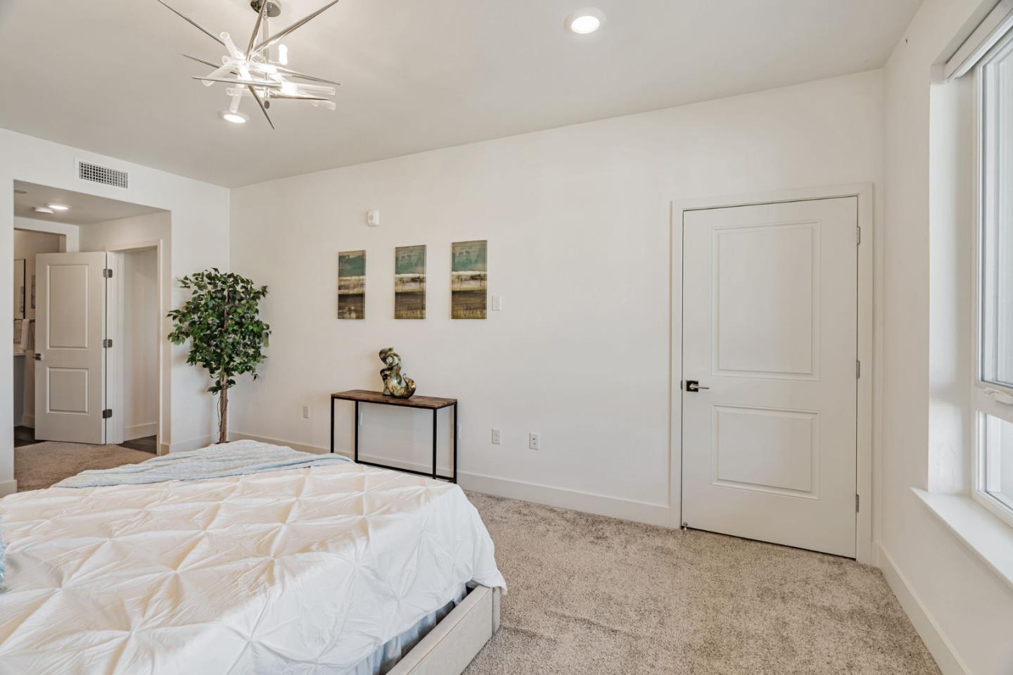 5925 Charlotte DR 418