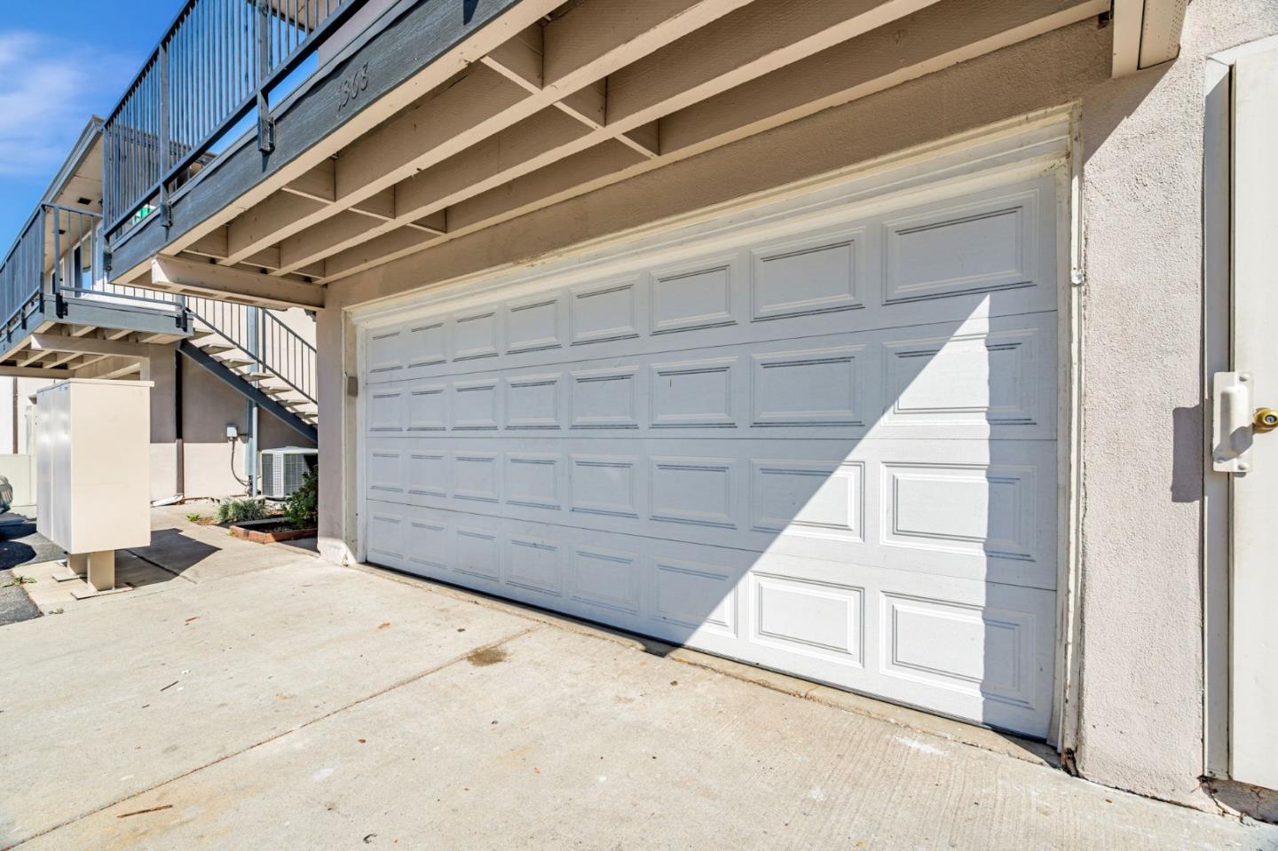 1368 Branham LN 2