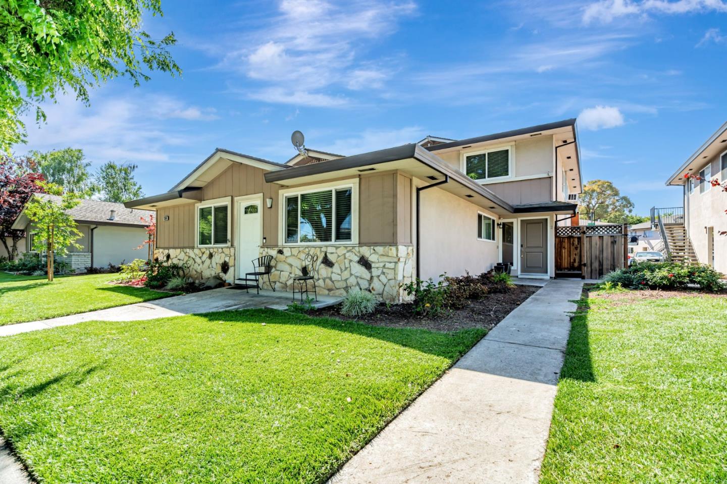 1368 Branham LN 2
