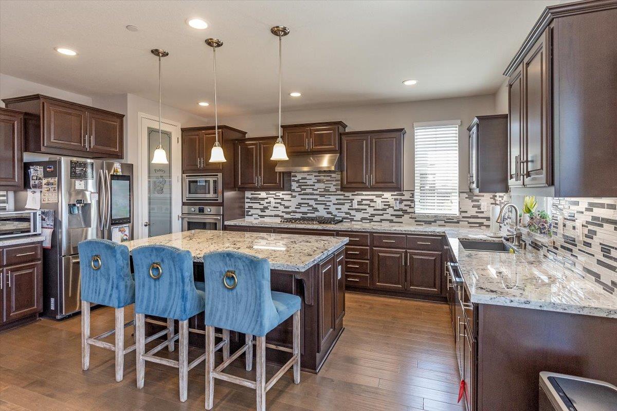 30111 Mountain View DR