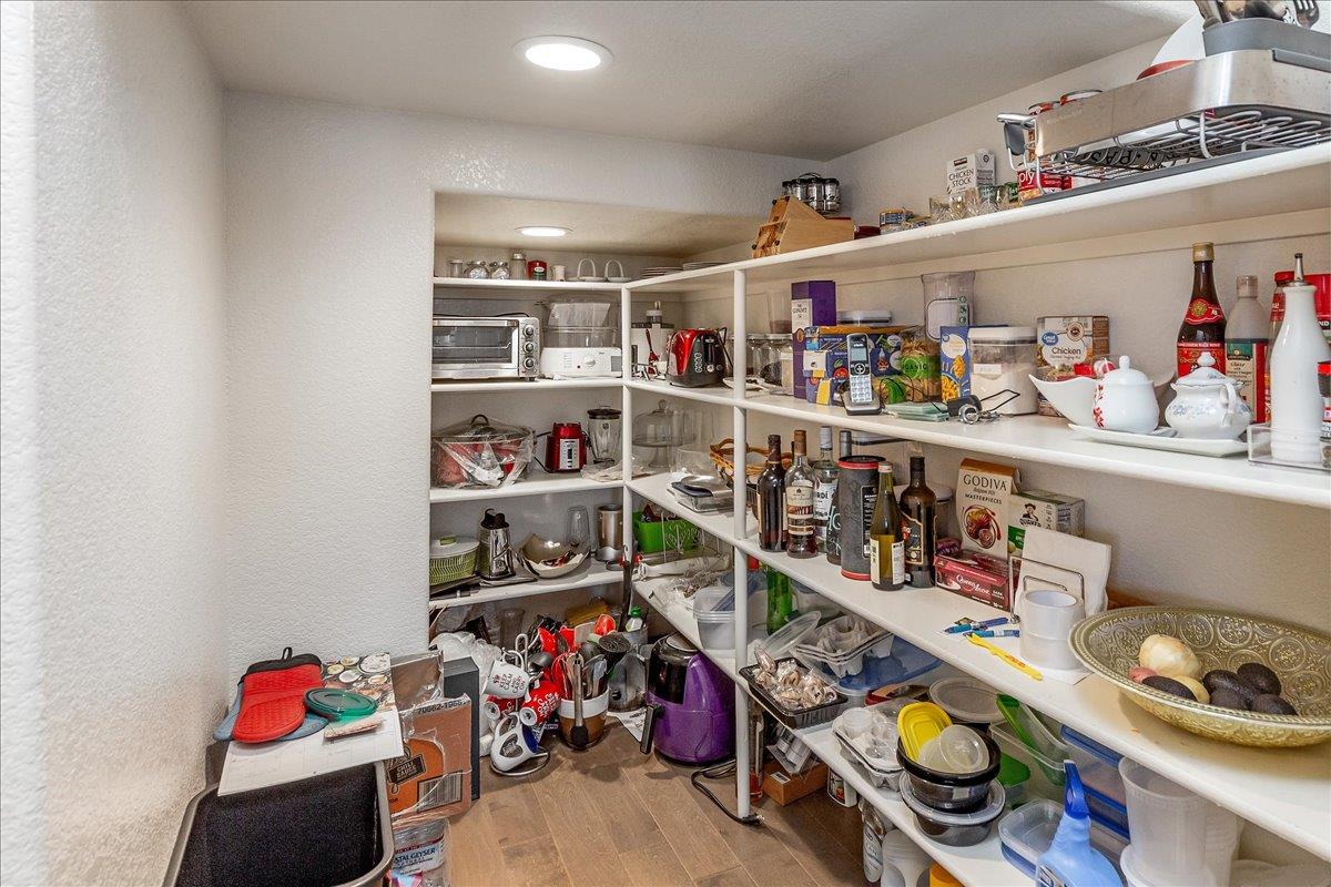 30111 Mountain View DR