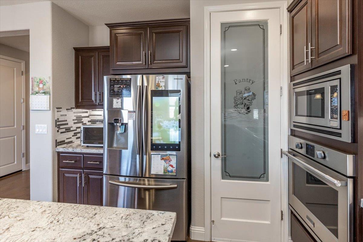 30111 Mountain View DR