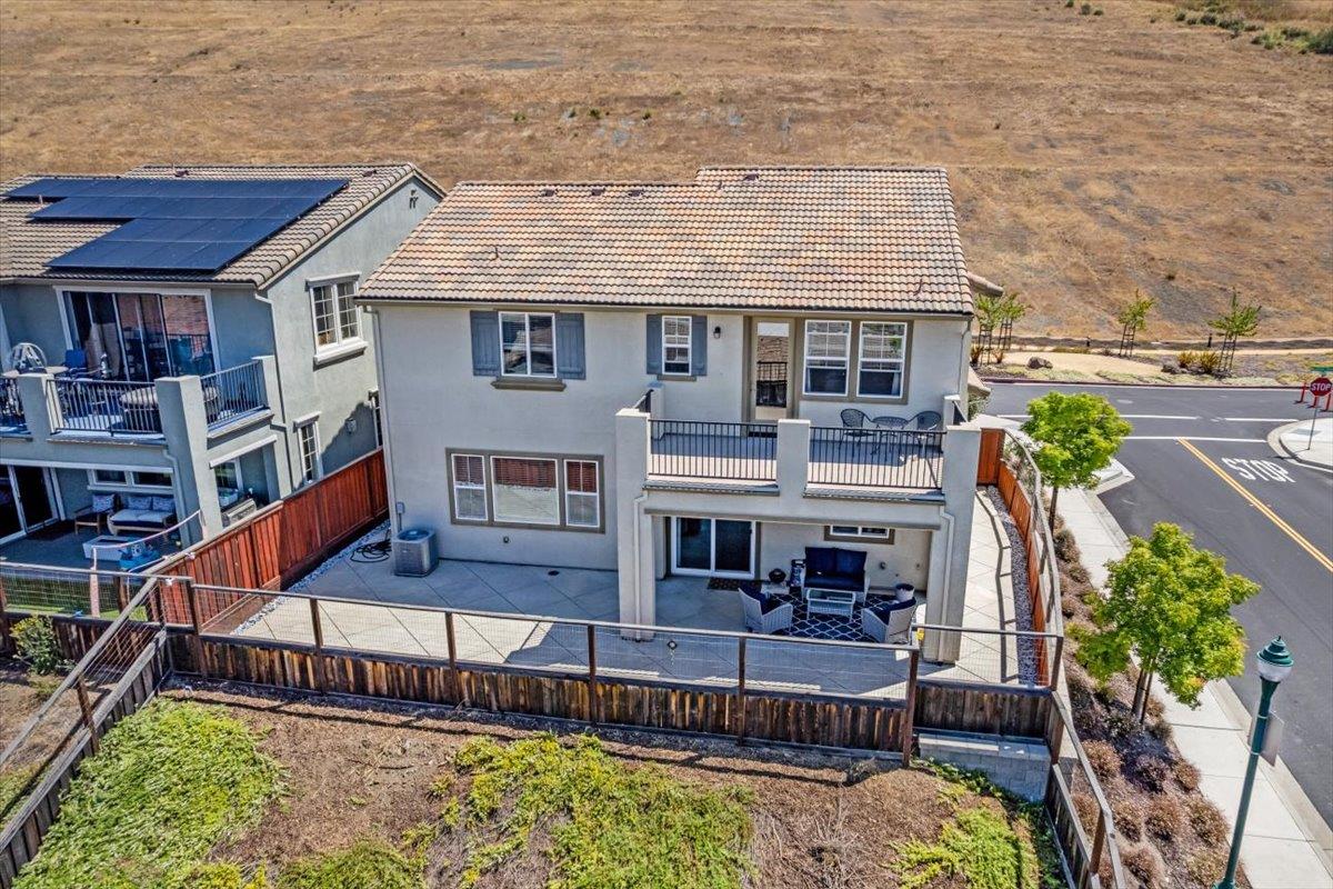 30111 Mountain View DR