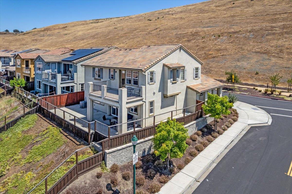 30111 Mountain View DR