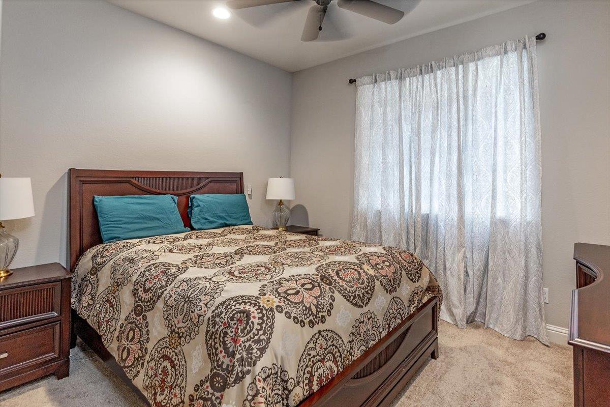 30111 Mountain View DR