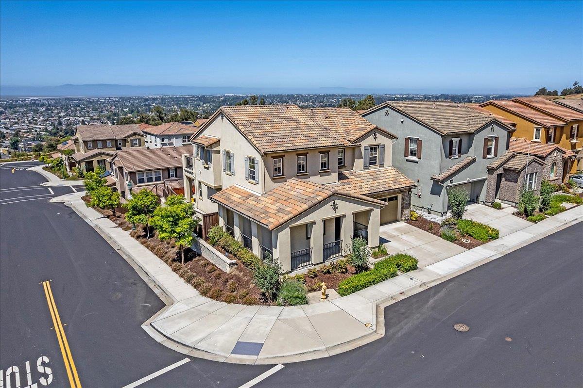 30111 Mountain View DR