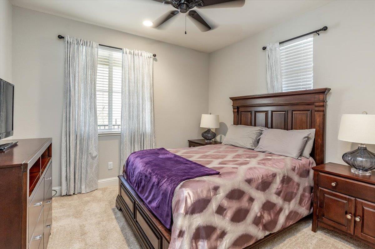 30111 Mountain View DR