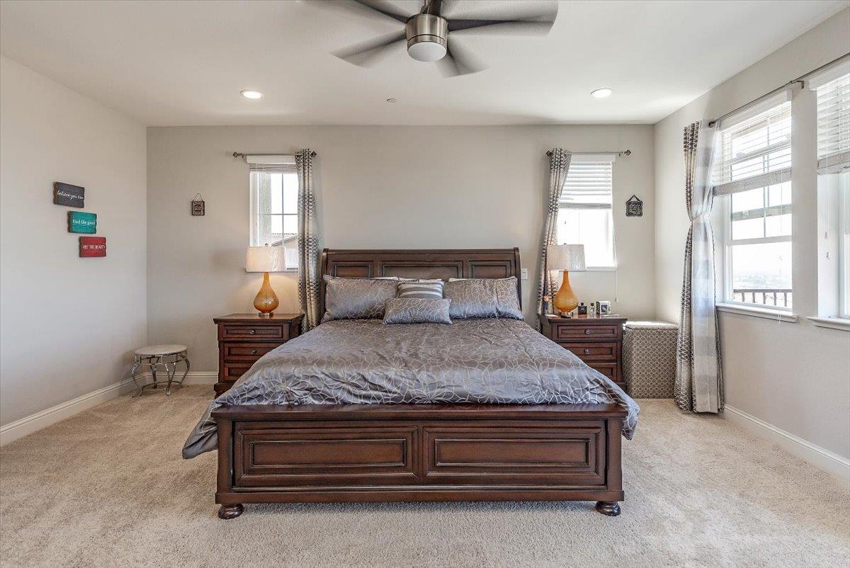 30111 Mountain View DR