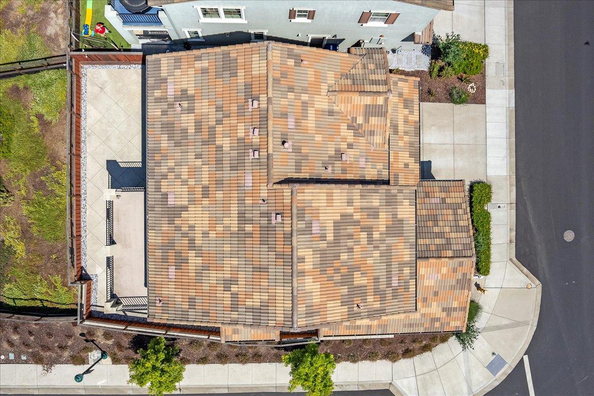 30111 Mountain View DR