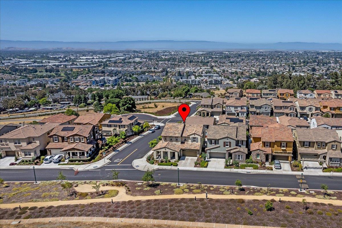 30111 Mountain View DR