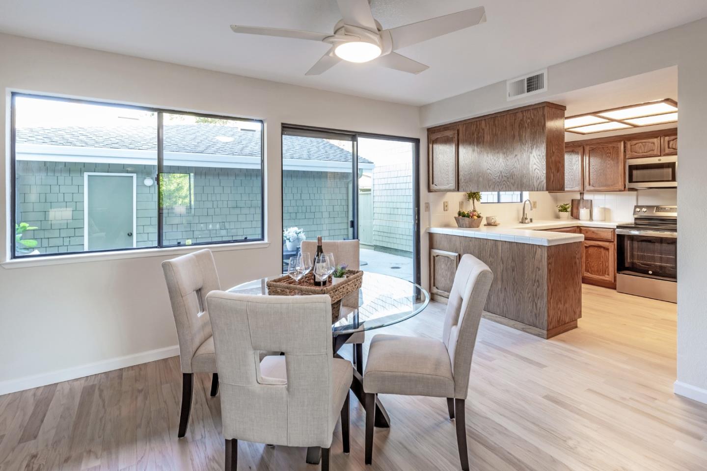 283 De Soto DR
