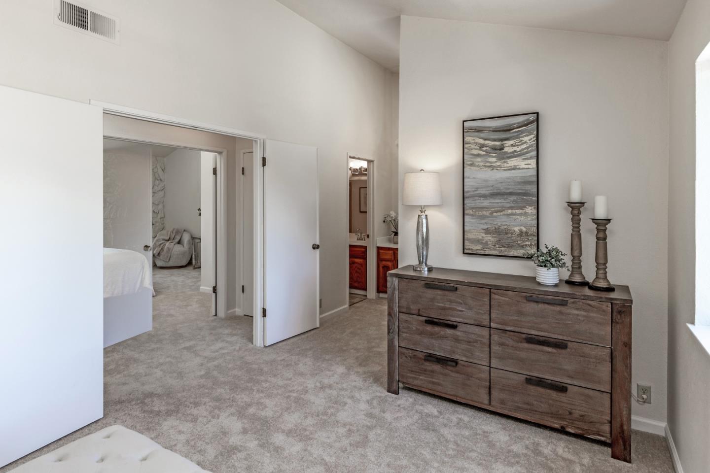 283 De Soto DR