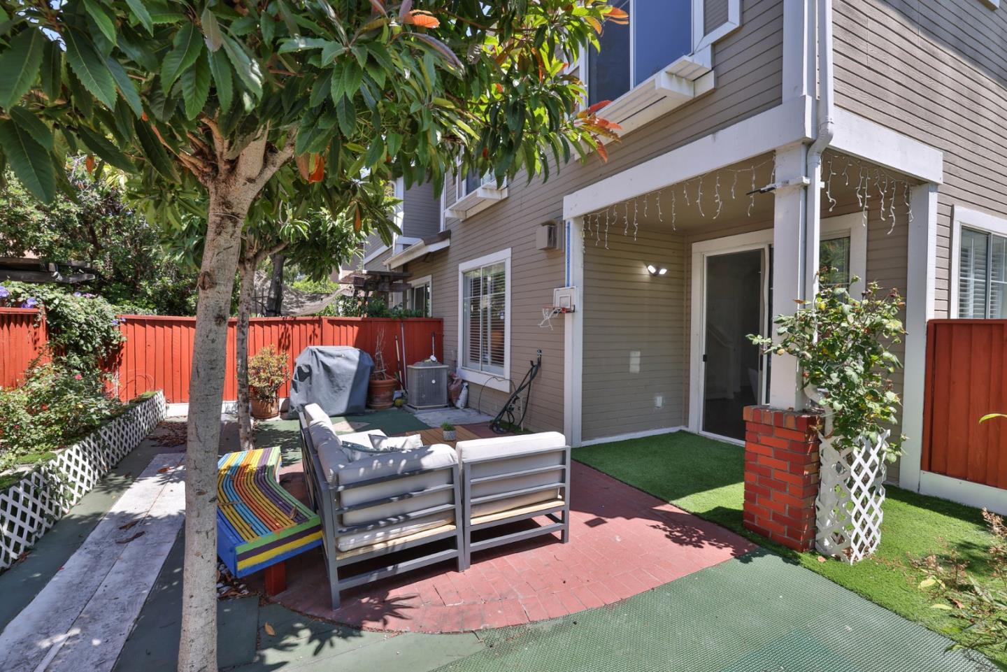 21 Pond Court