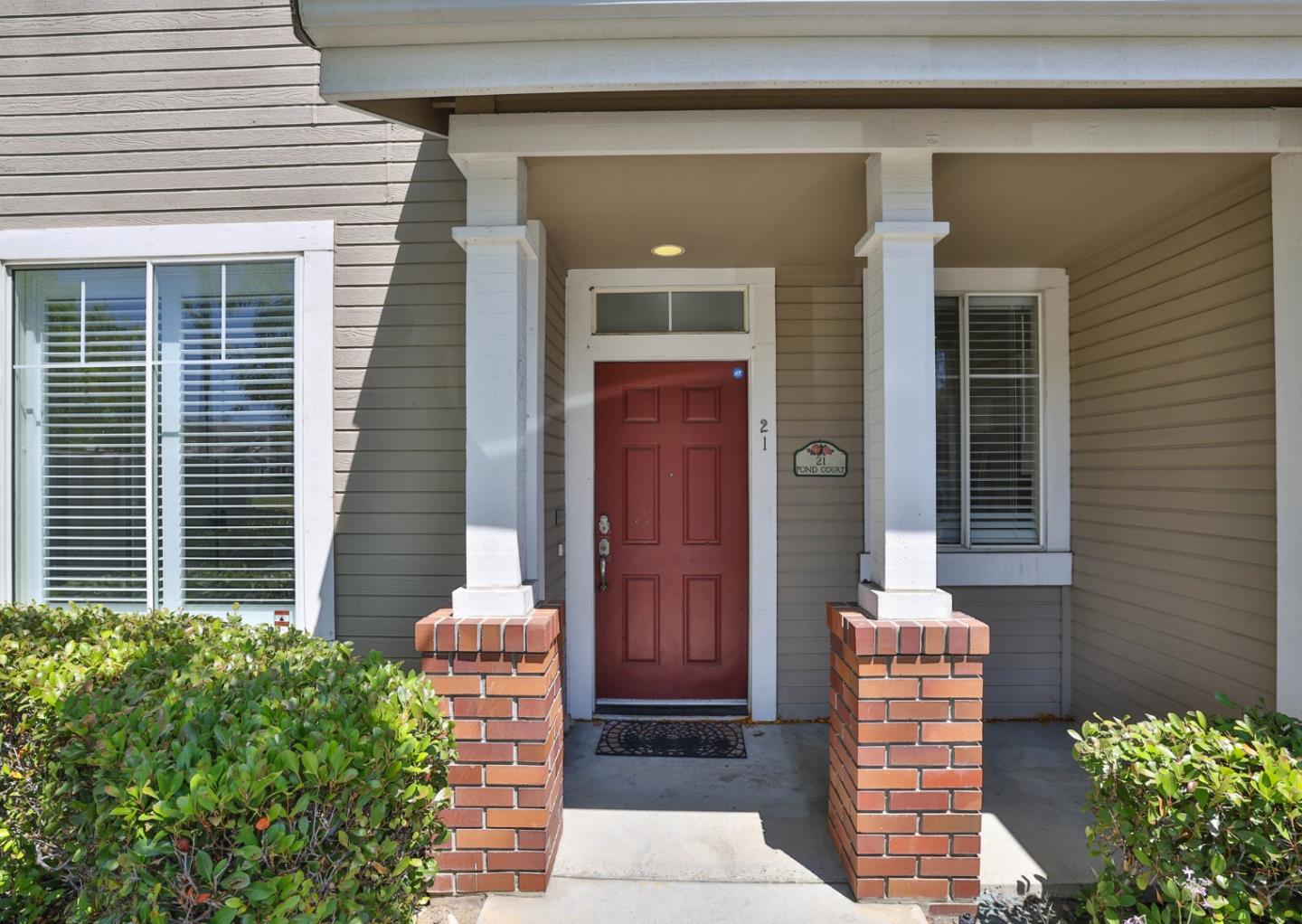 21 Pond Court