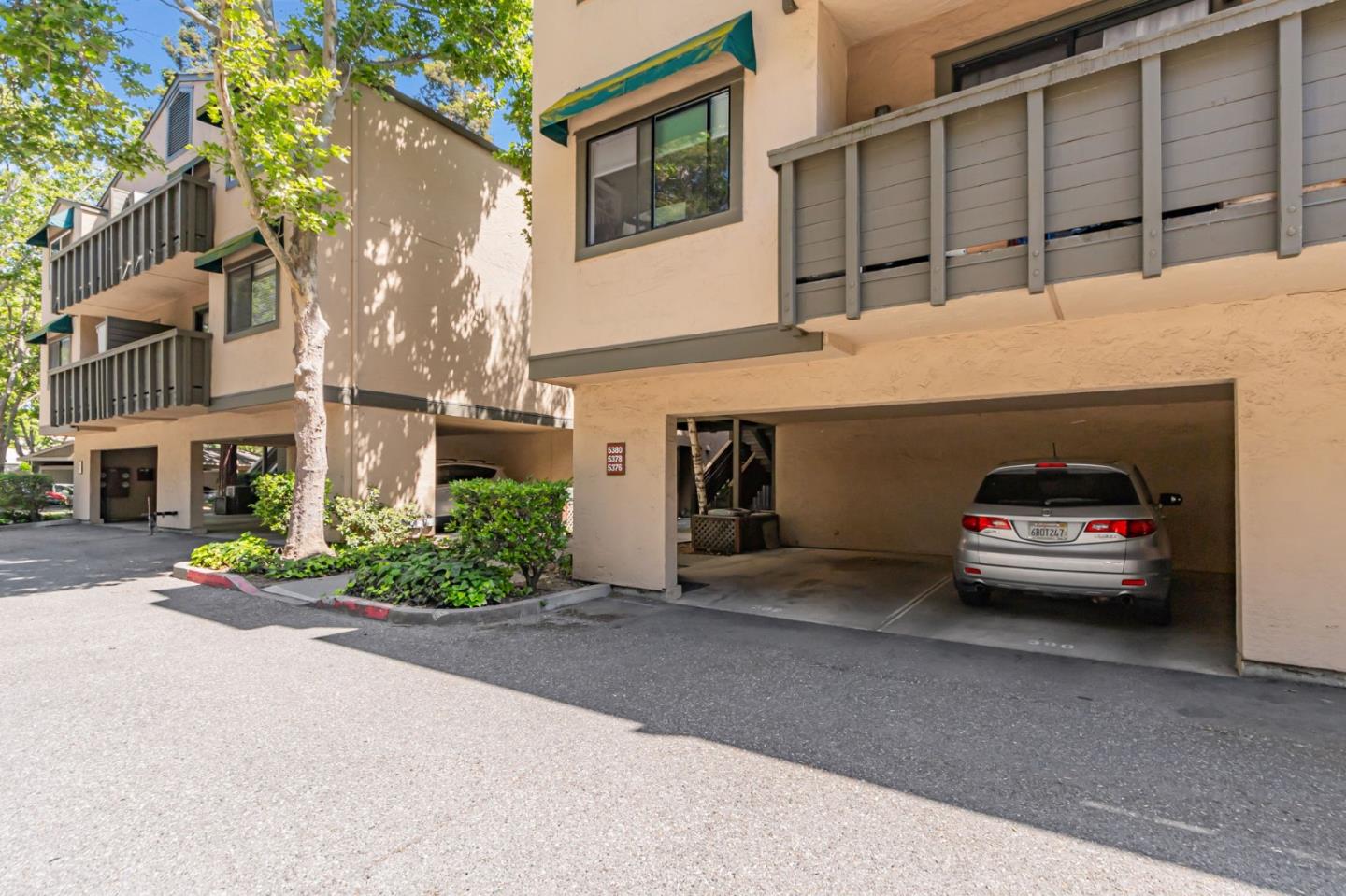 5376 Makati CIR