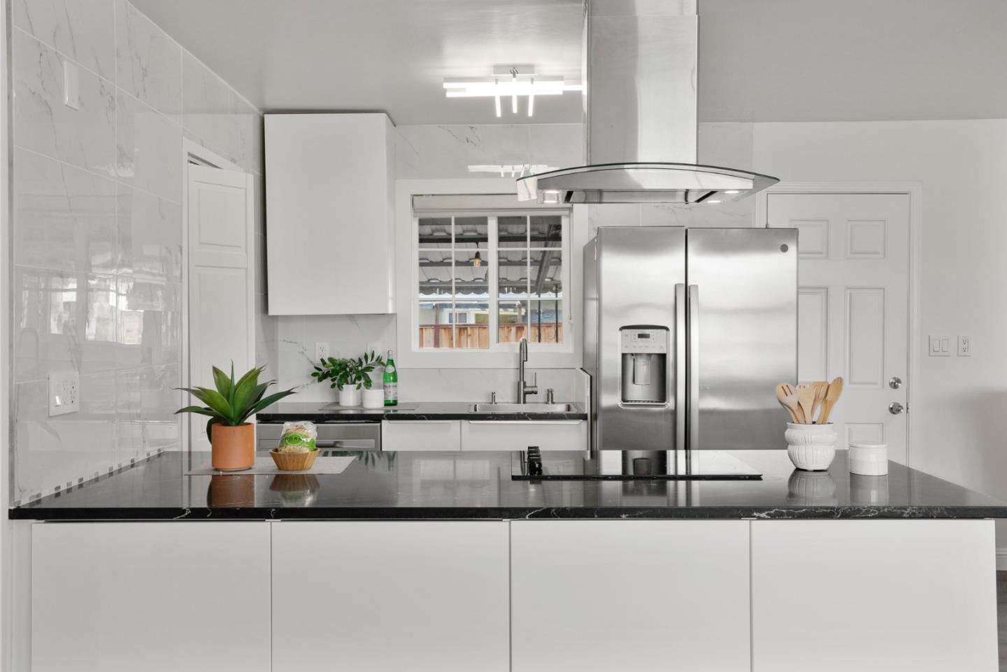 3297 Mount Wilson DR