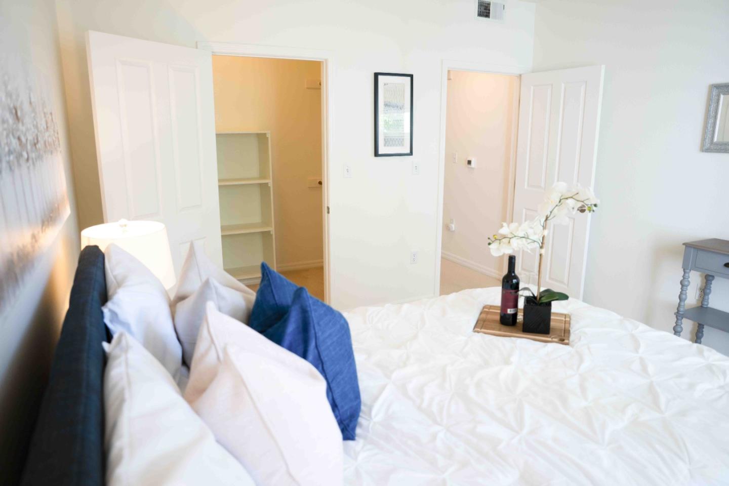 3901 Lick Mill Boulevard 305