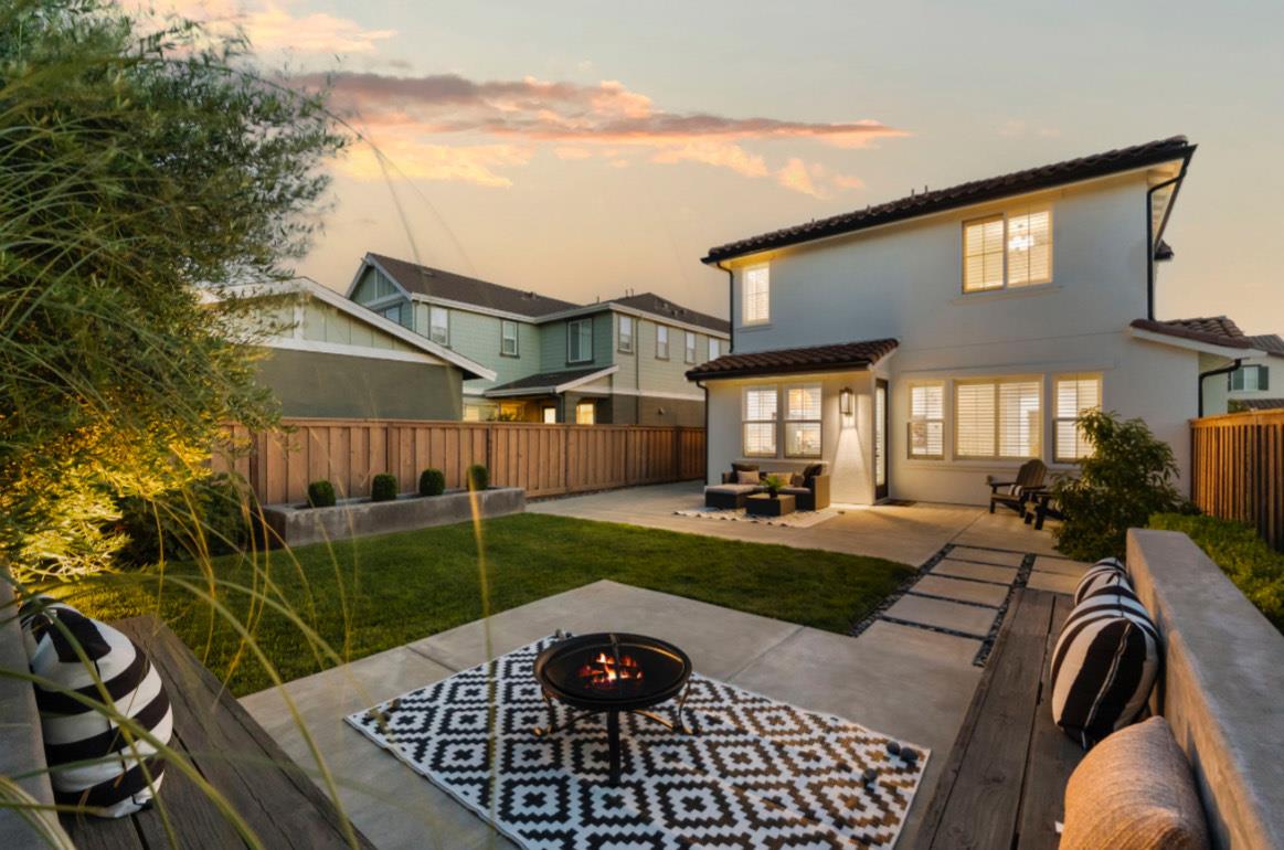 17920 Stoney Creek Way