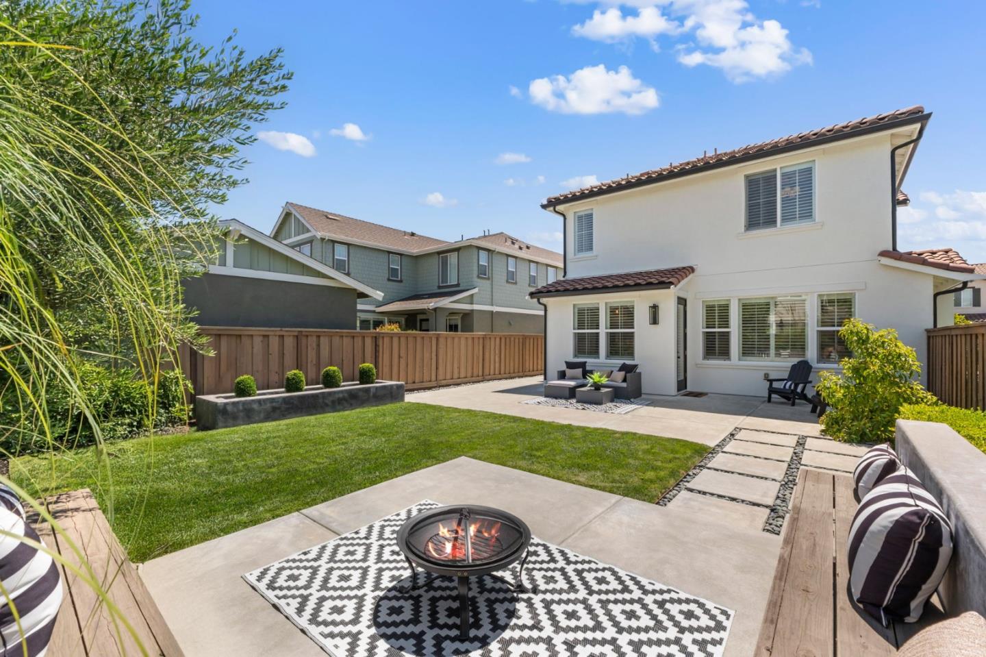 17920 Stoney Creek Way