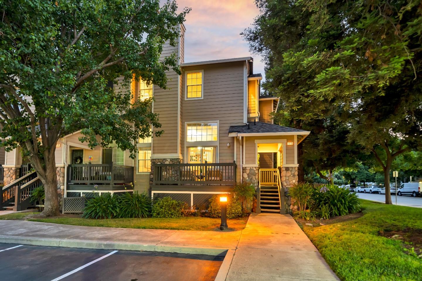 1910 Beaufort Terrace