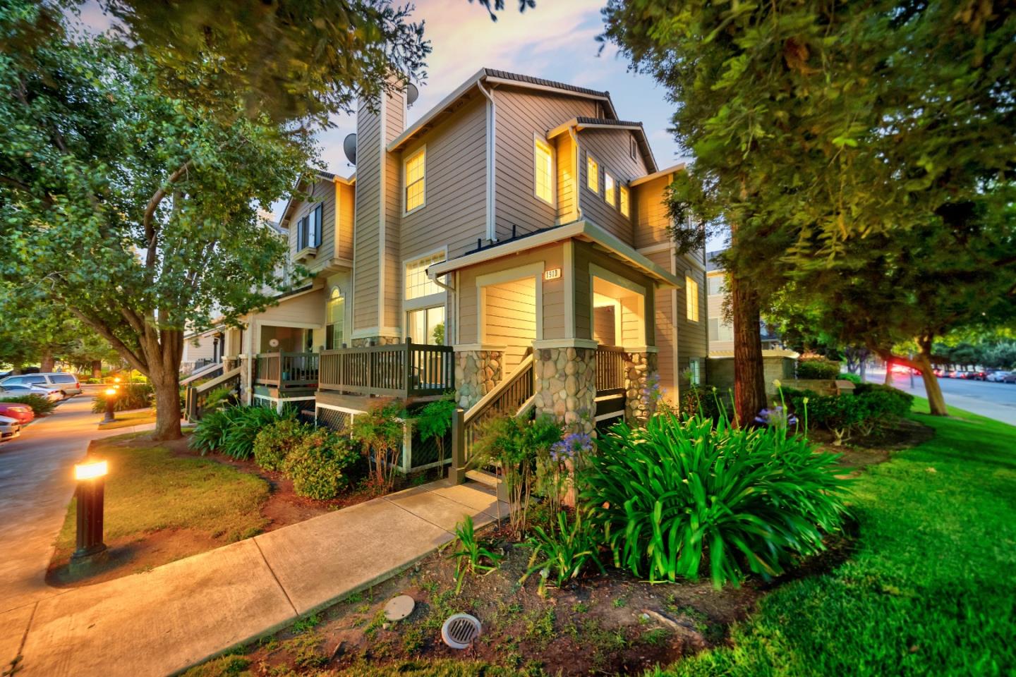 1910 Beaufort Terrace
