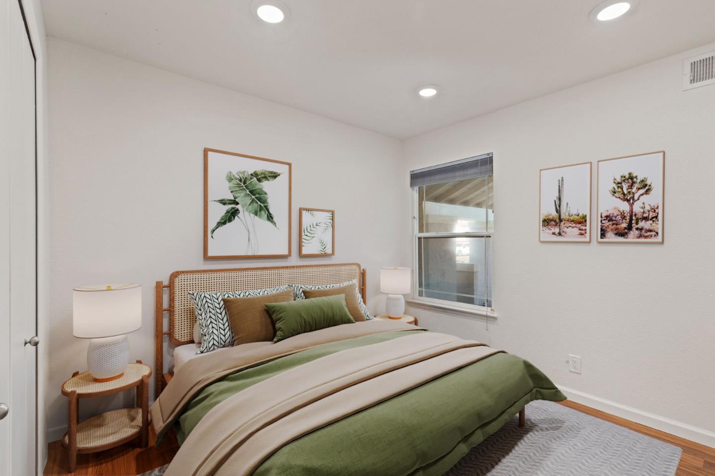 377 Avenida Arboles