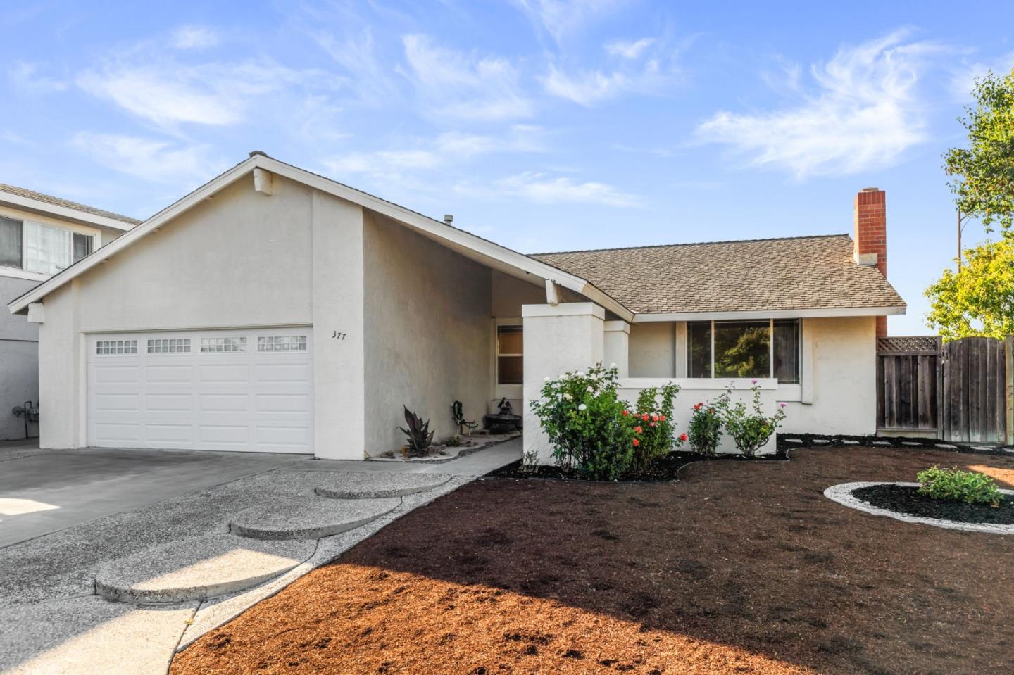 377 Avenida Arboles