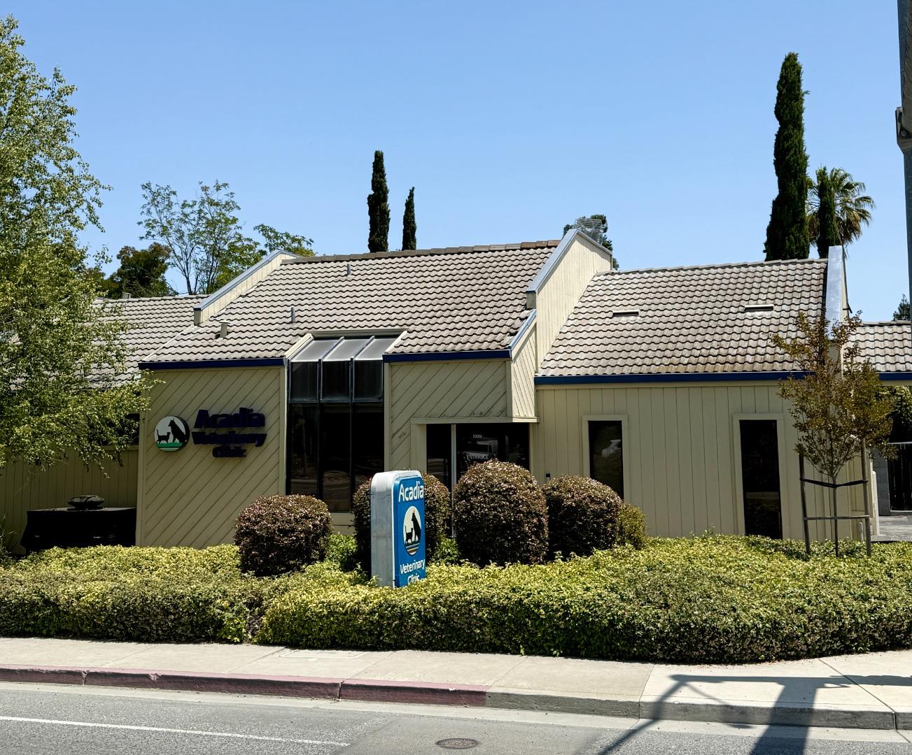 10012 North Foothill Boulevard