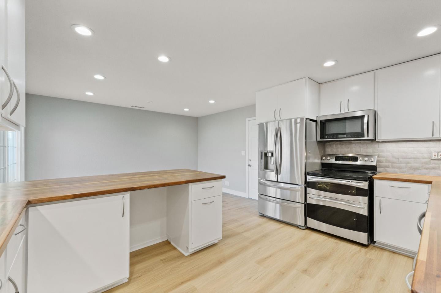 861 Mulcaster Court