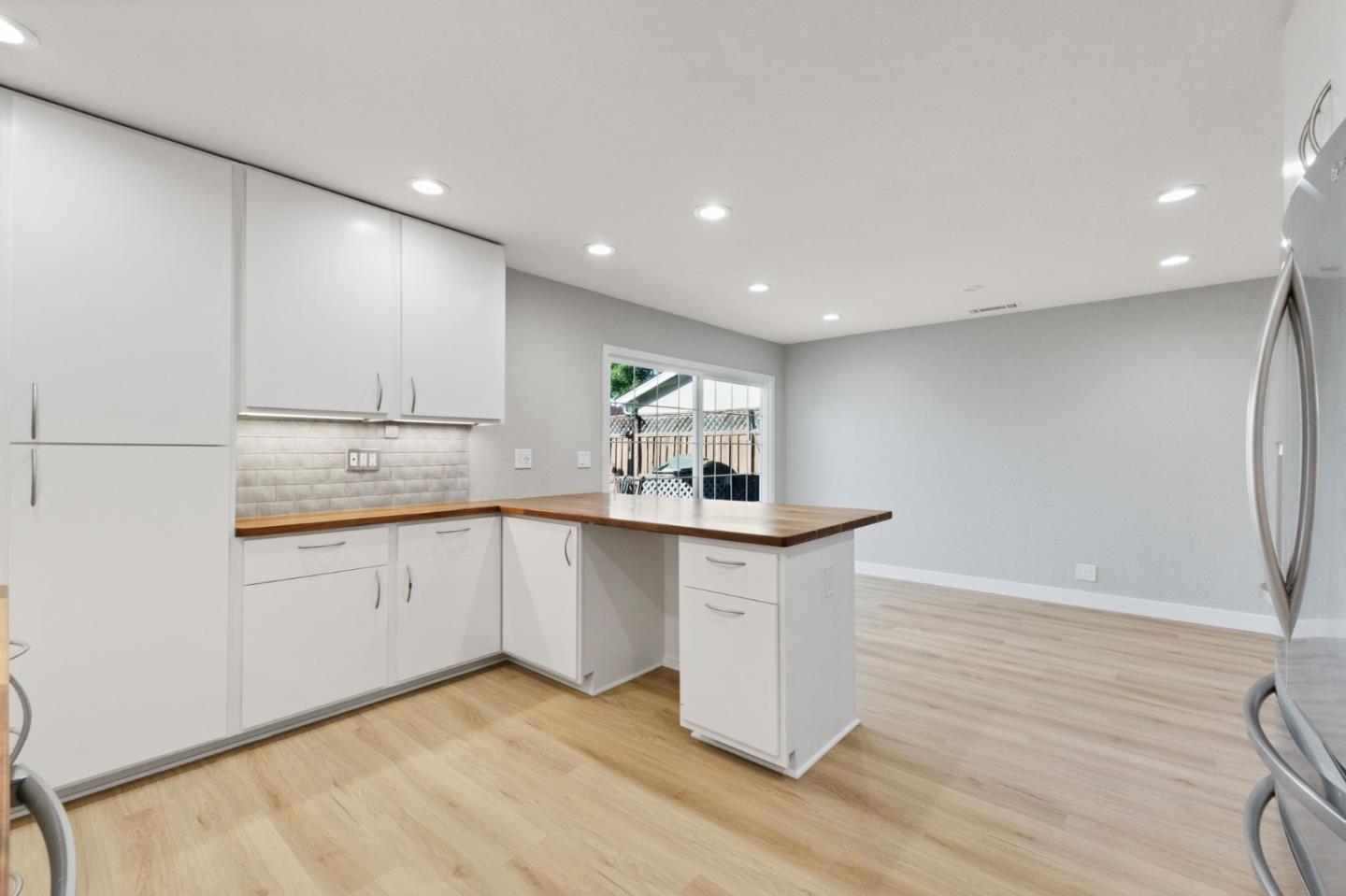 861 Mulcaster Court